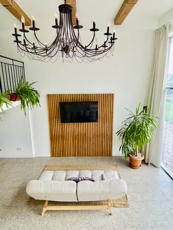 Двухуровневая лофт квартира с выходом в сад