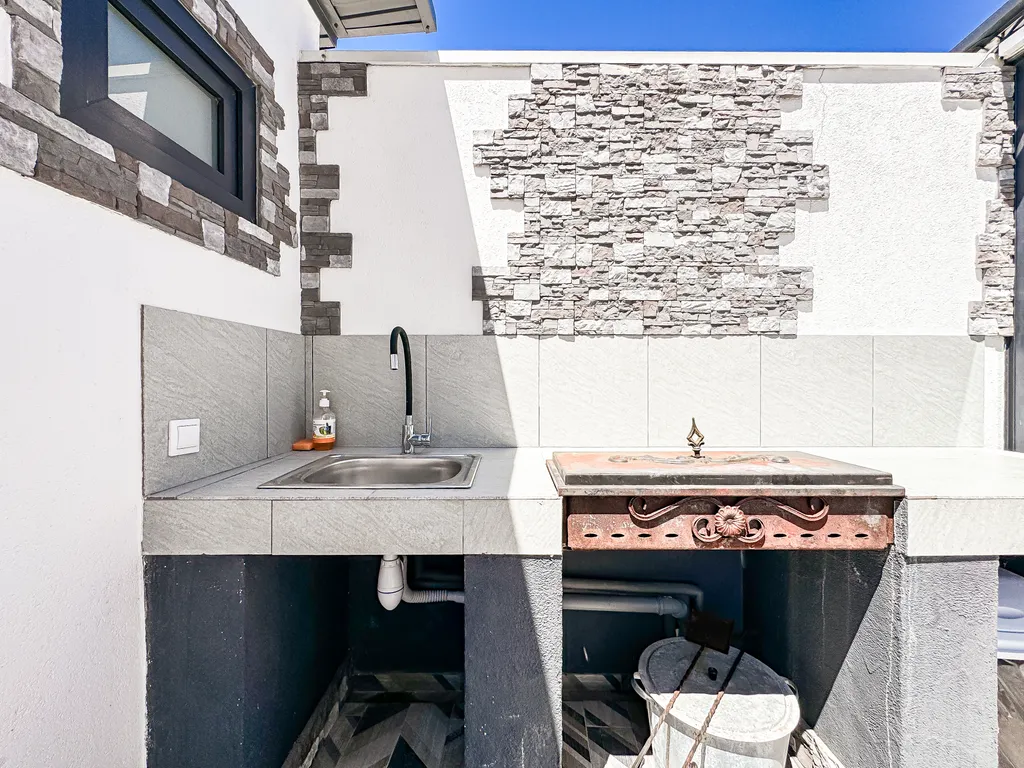 5-комнатный Дом