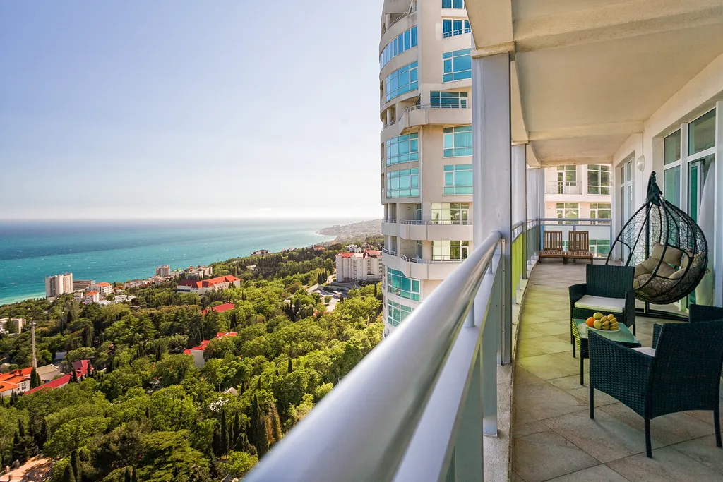 Отдых в Крыму с видом на Черное Море и Ай-Петри