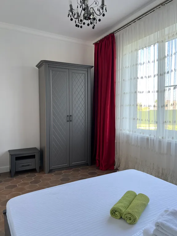 Villa Rai, уют и отдых в окружении дубового леса с теплым бассейном