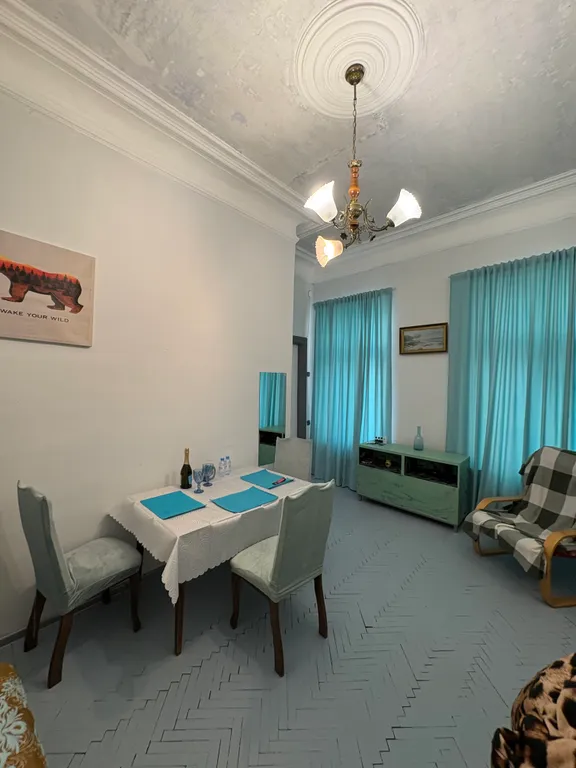 Квартира Квартира картинная галерея-библиотека — Санкт-Петербург