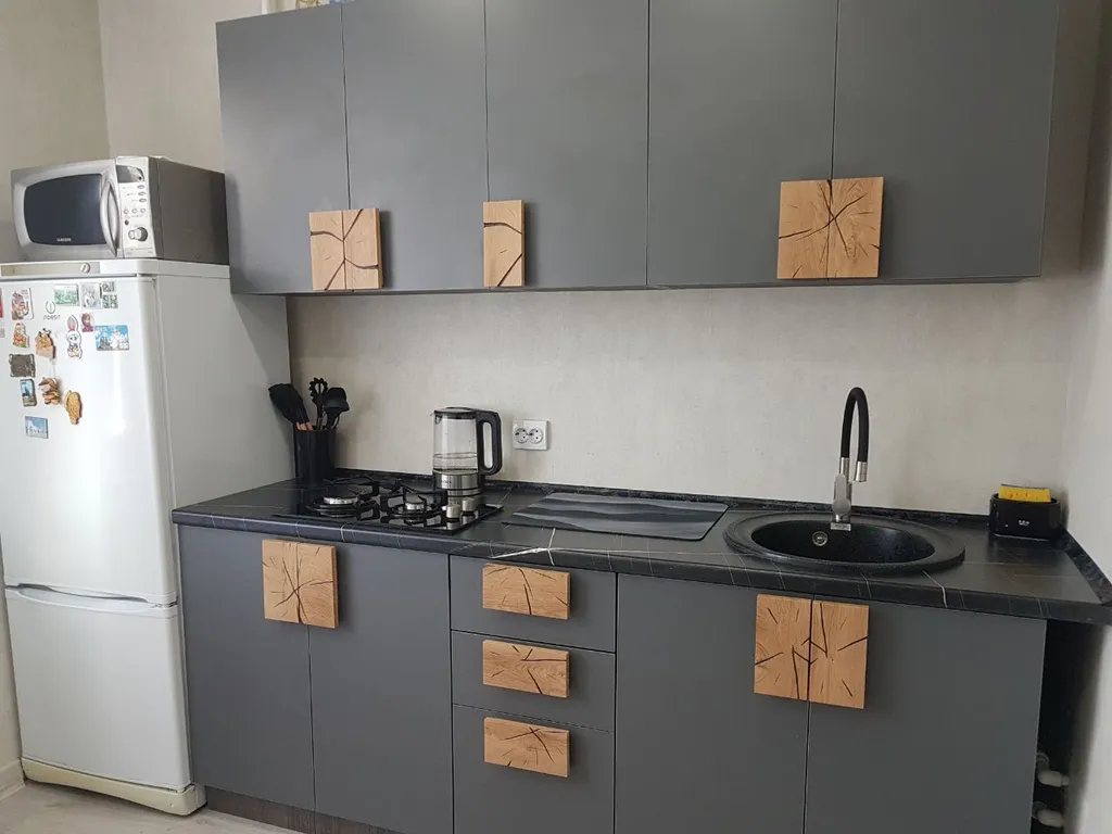 1-комнатная светлая квартира — аренда посуточно в Новый Уренгой