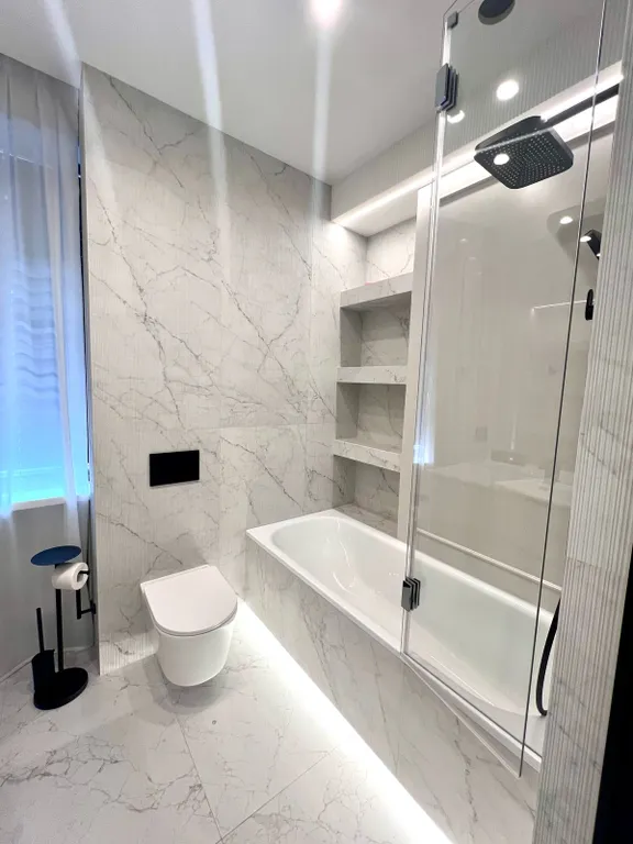 2-комнатный люкс с дизайнерским ремонтом в историческом центре