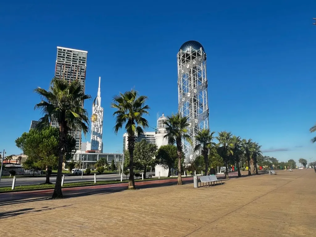 Шикарные апартаменты на берегу моря, Porta Batumi Tower