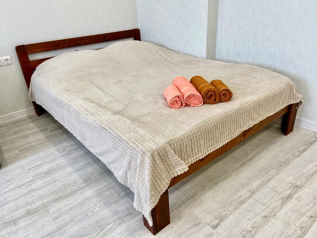 В новом доме просторная студия, до центра 5 минут