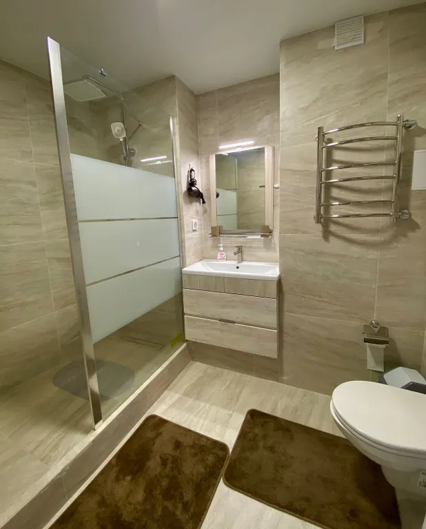 Уютная квартира-студия в центре города с видом на горы