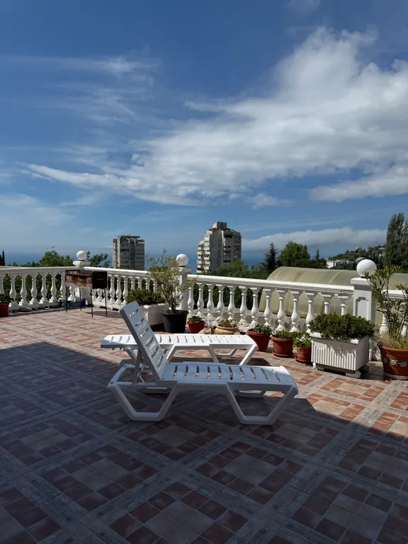 Дом с видом на гору Ай-Петри