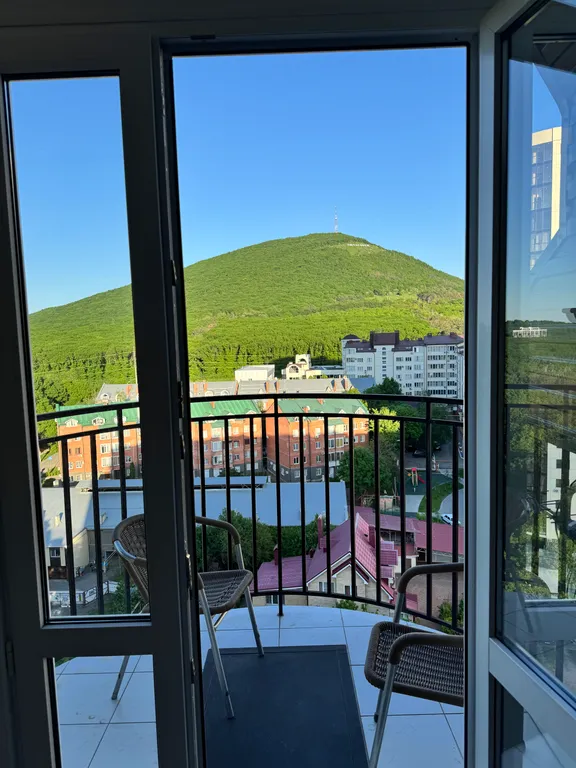 Шикарная квартира с потрясающим видом на гору Машук