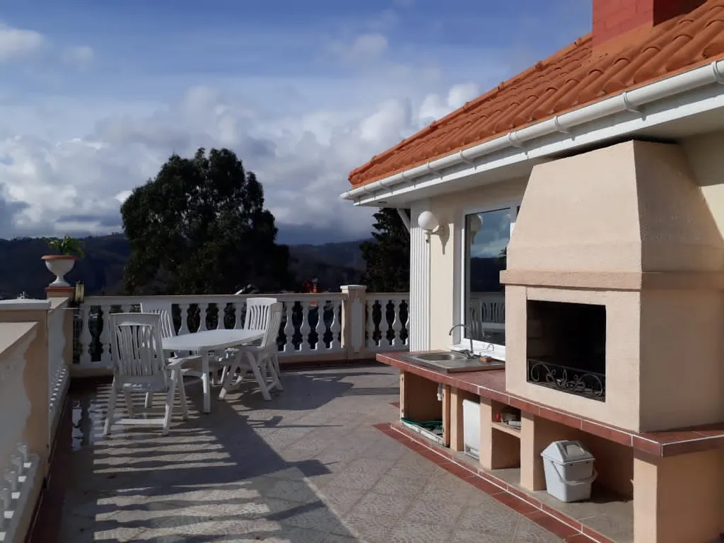 Дом в Сочи с видом на море