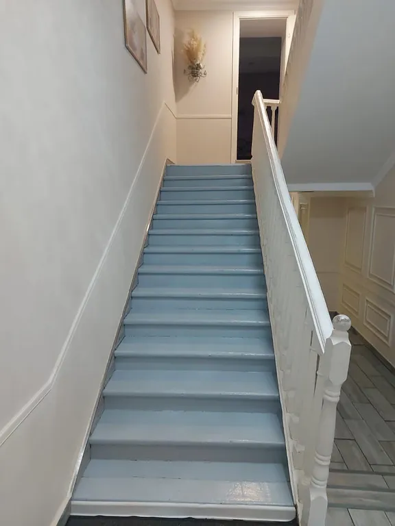 Белоснежная веранда и усадьба