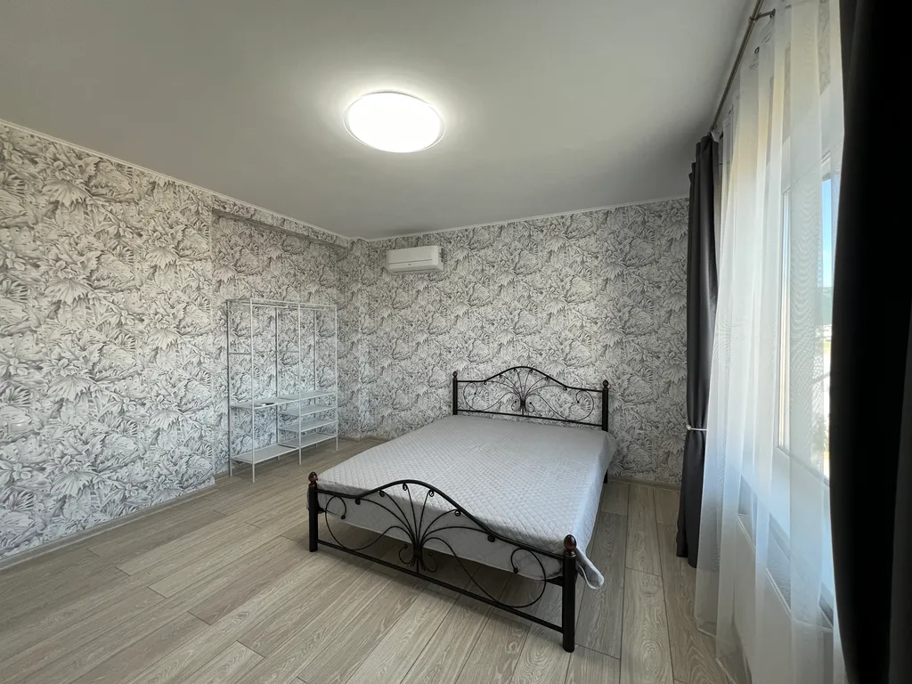 Прекрасный новый дом со всеми удобствами