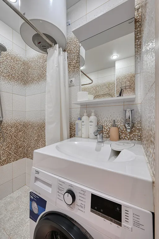 Евро 2-комнатная у Казино и Ред Арены 01