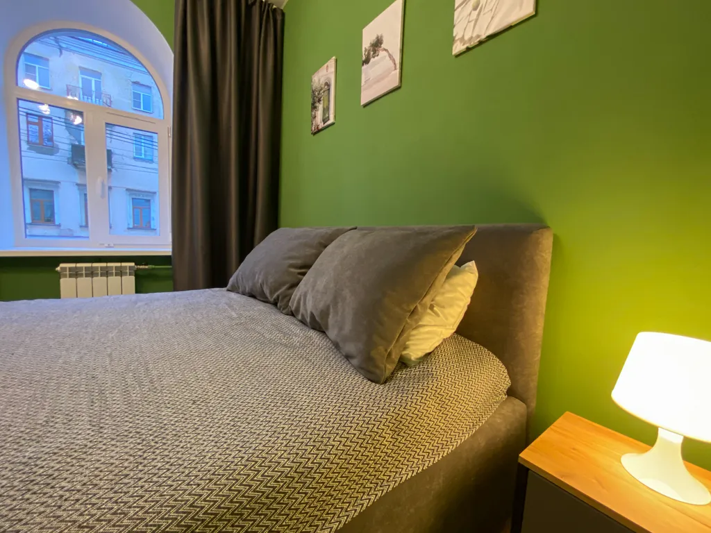 Квартира с отдельной спальней в центре