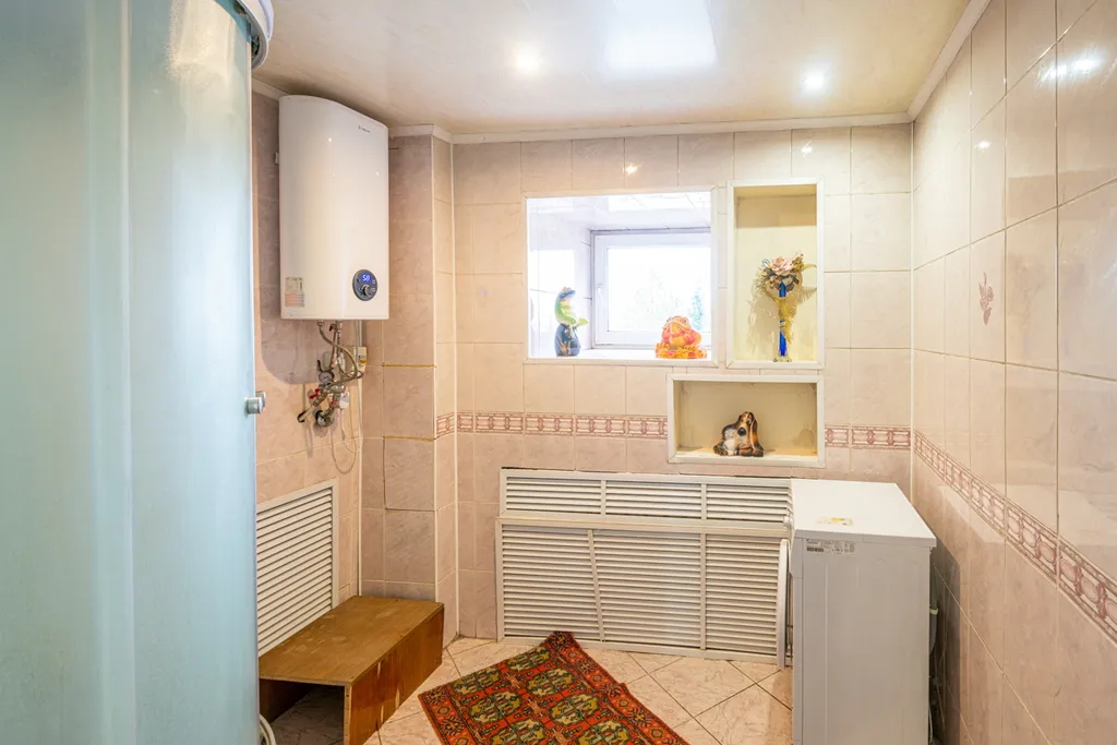 Дом у водоёма