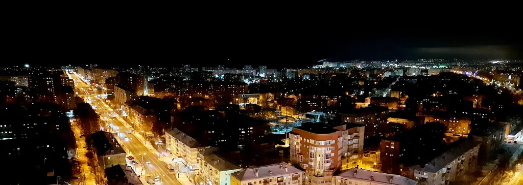 Парящие в небе - видовая квартира на самом высоком этаже в городе