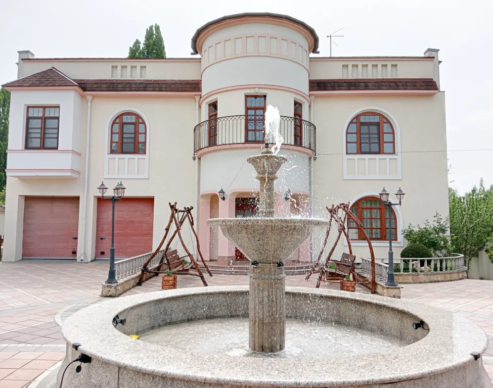 Коттедж Великолепный дом — аренда посуточно в Кисловодск