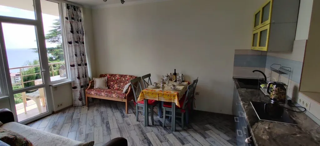 Двух этажный апартамент с видом на море и двумя балконами 303