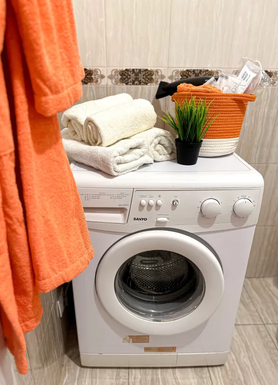 Большая парковка Рядом магазины, остановка, диагностический центр