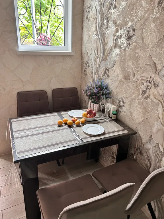 Уютная квартира у цветника