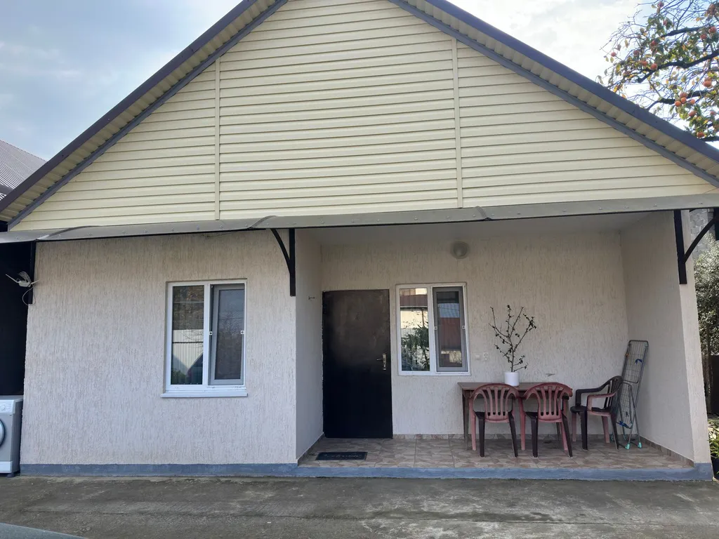 Коттедж Уютный дом в центре города — аренда посуточно в Сухум