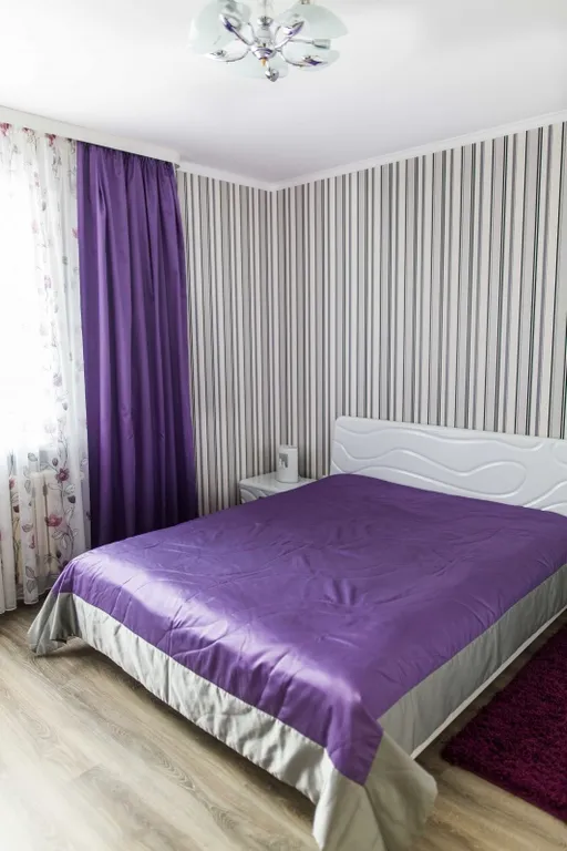 2- комнатная квартира в центре