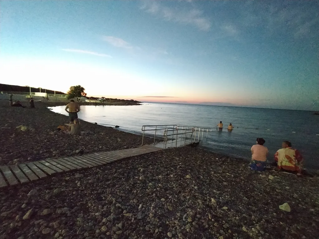 Квартира Апартаменты возле моря с бассейном в Адмиральской Лагуне — Севастополь