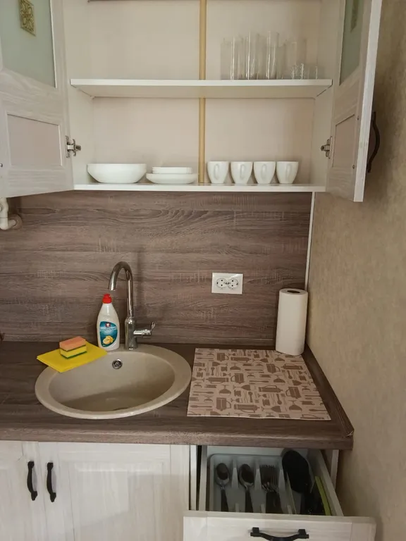 Часть дома,индивидуальное отопление, новый ремонт (дет.принадлежности)