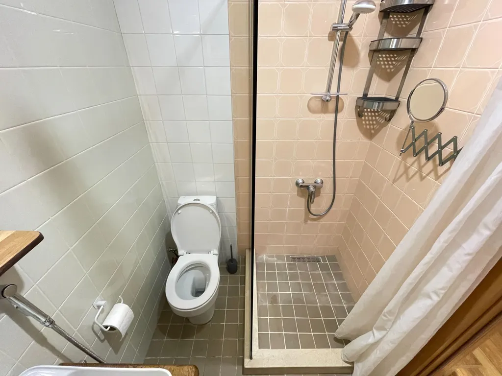 Green Flat7a in Mziuri Park