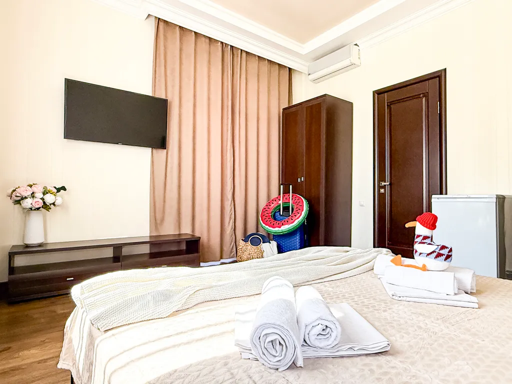 Квартира Квартира Двухместный делюкс с балконом в 3 минутах до моря, в центре с парковкой — Геленджик