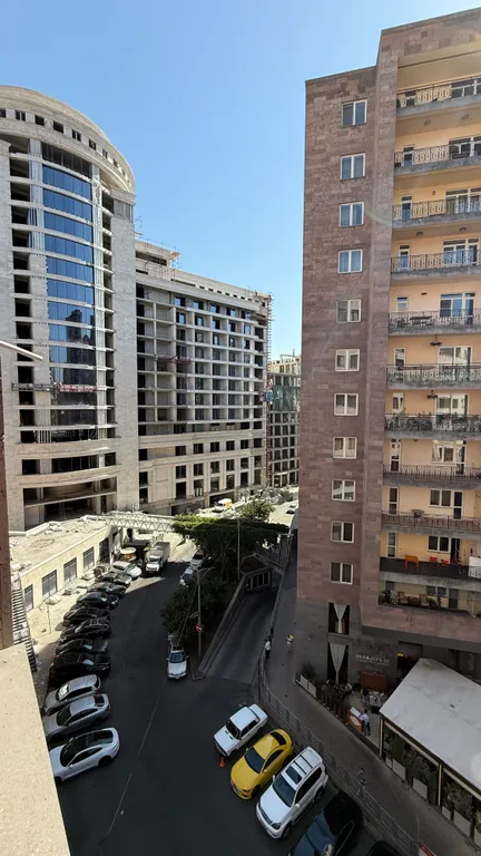 Апартамент с 2 спальнями, 2 санузлами и балконом на Северном пр