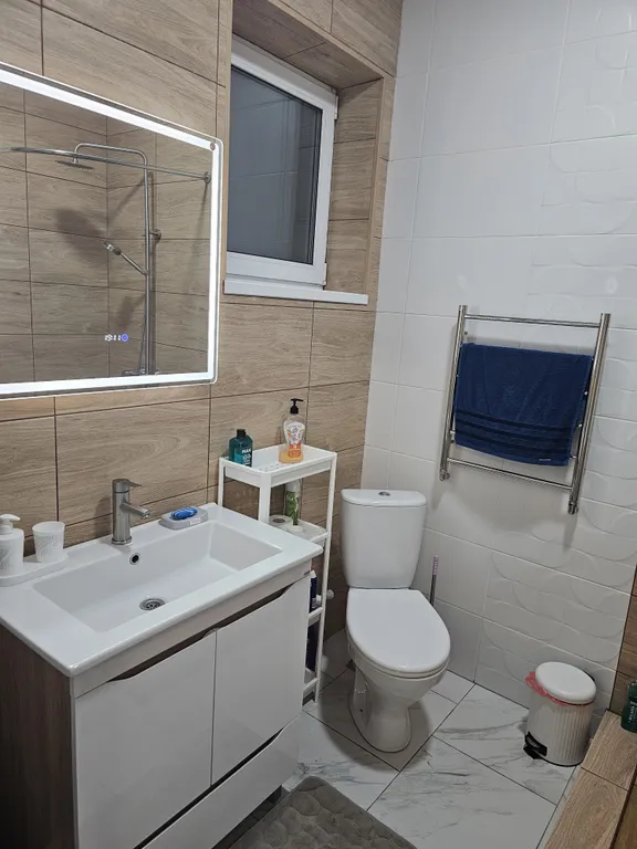 Евро студия в тихом и спокойном месте