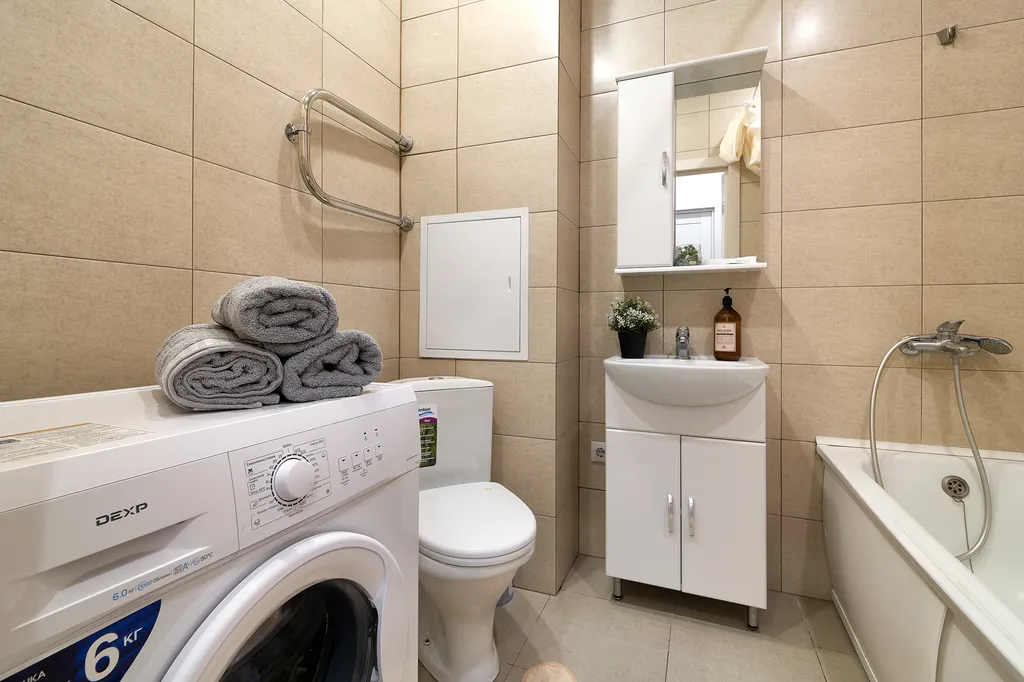 Однокомнатная квартира с двуспальной кроватью и диваном