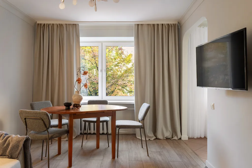 Квартира 3-комнатная квартира в историческом районe Амалиенау c балконом — Калининград