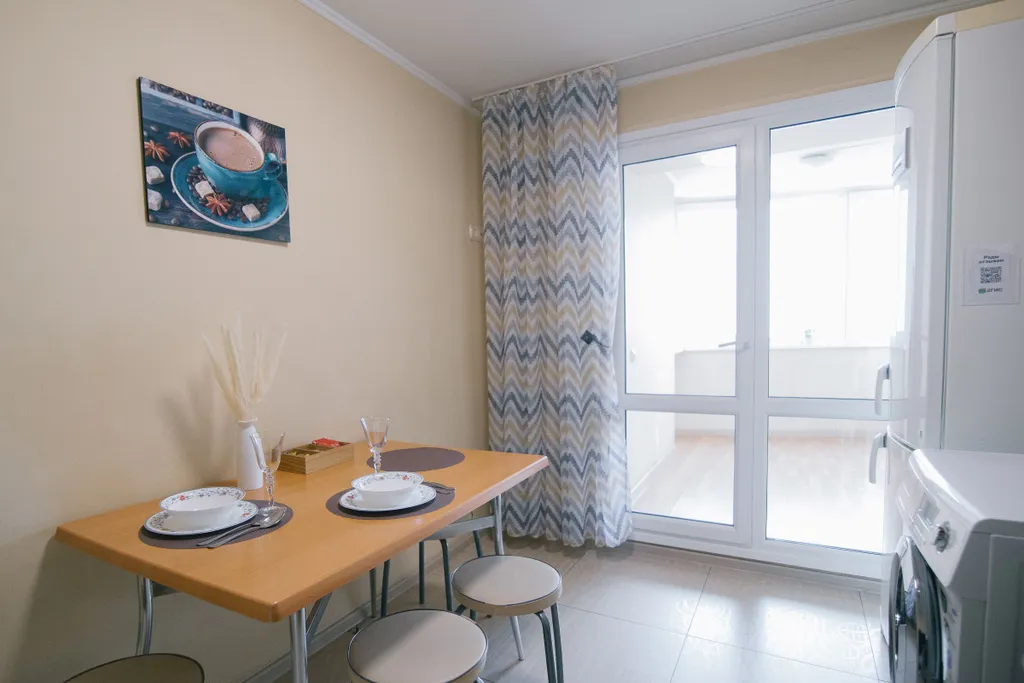 Большая квартира рядом с ЖД Институтом