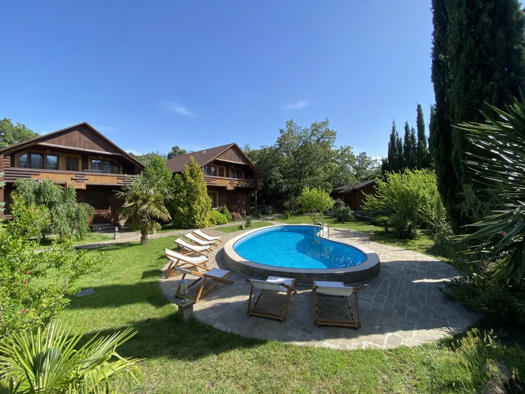 Сруб c бассейном и сауной