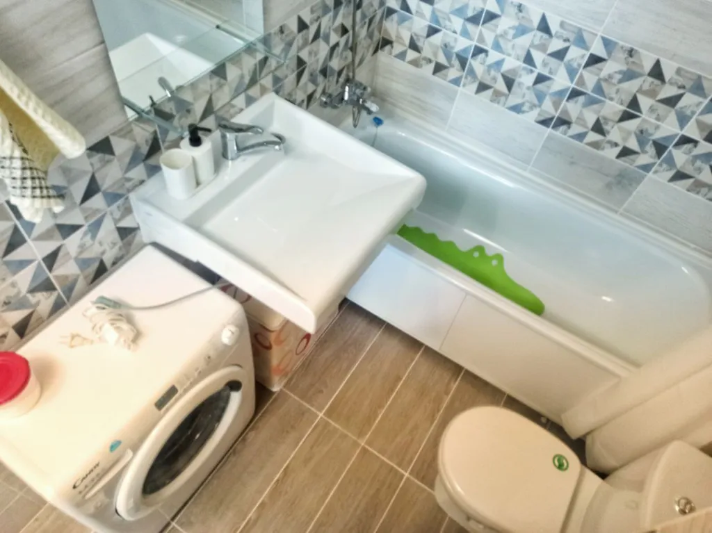 Прекрасная квартира. Вокзал и аэропорт поблизости