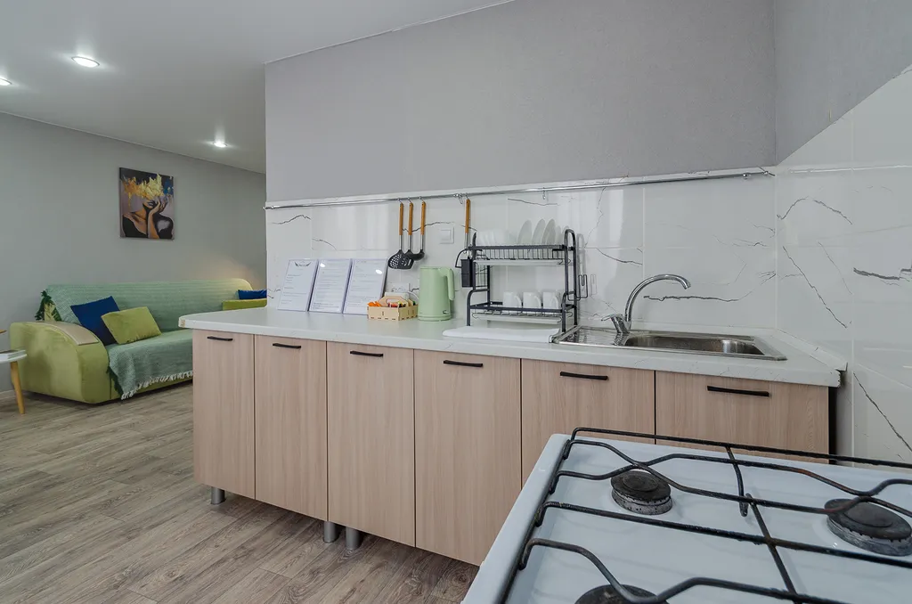 Аквамариновая 2 -комнатная с кондиционером