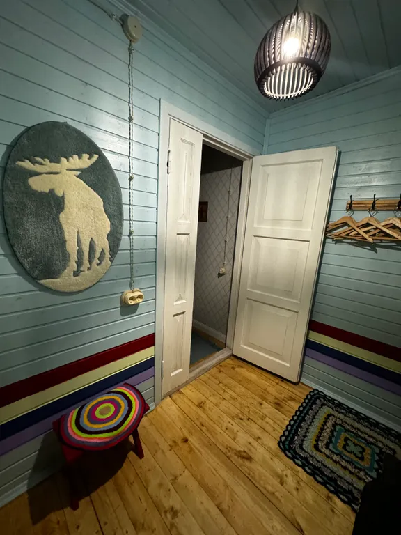 Дом с лосем