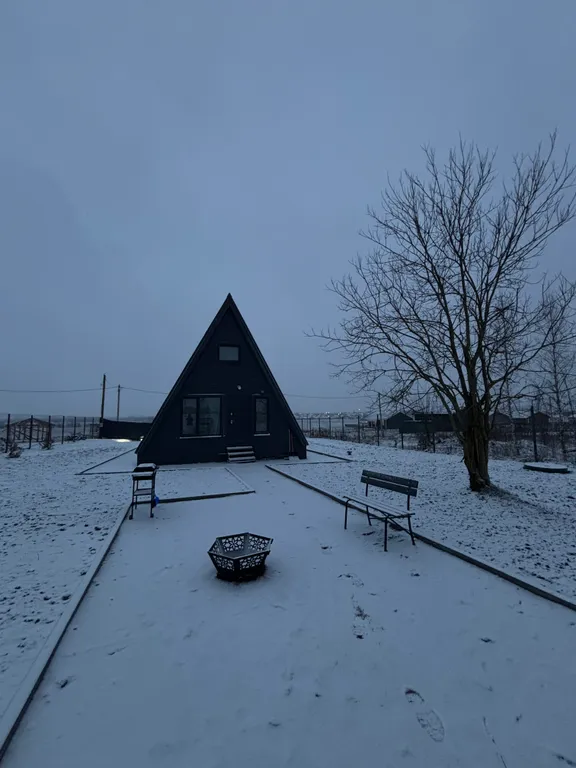 Дом a-frame для романтического уединения