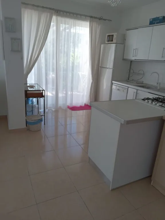 Комната в квартире в комплексе на первой линии от моря