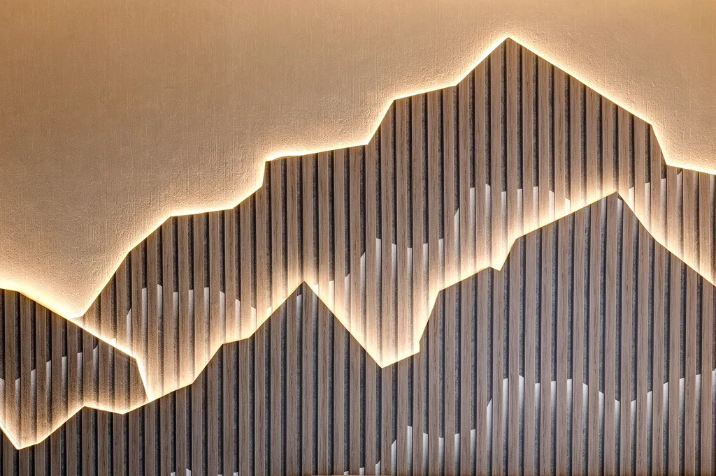 Спокойствие среди горной равнины