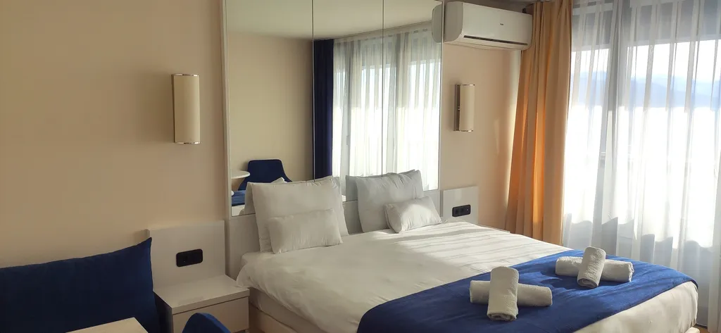 Апартамент-студио в Орби-сити с прямым видом на море