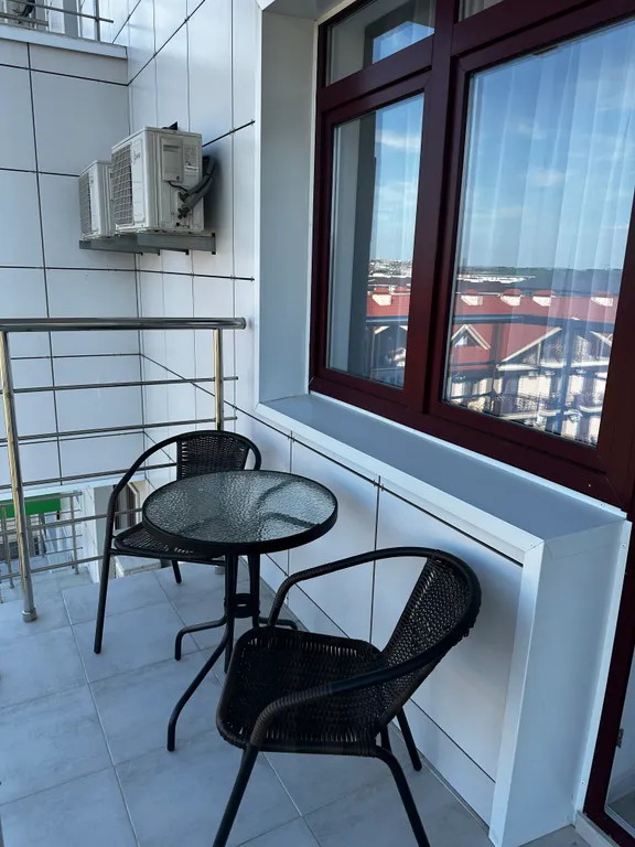 Свободные апартаменты у моря с бассейном