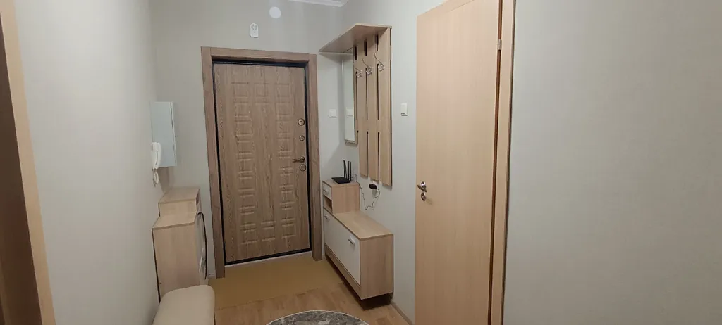 Однокомнатная уютнаю, просторная квартира