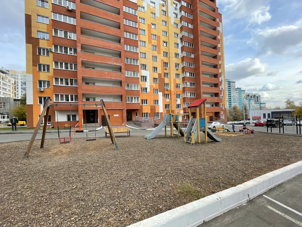 Уютная квартира рядом с ижевским зоопарком, ИЖГТУ и ИЖГСХА от Город 18