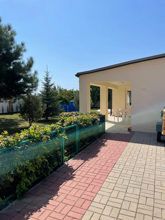 Коттедж Прекрасный домик для отдыха от городской суеты — аренда посуточно в Кача