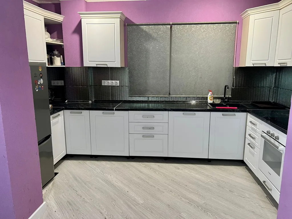 3-комнатная квартира в центре Сухума