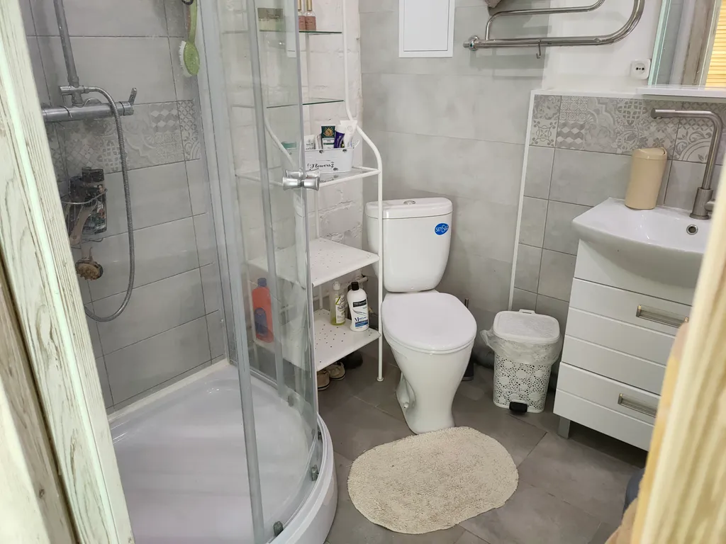 Большая 4-х комнатная уютная квартира в центре на набережной