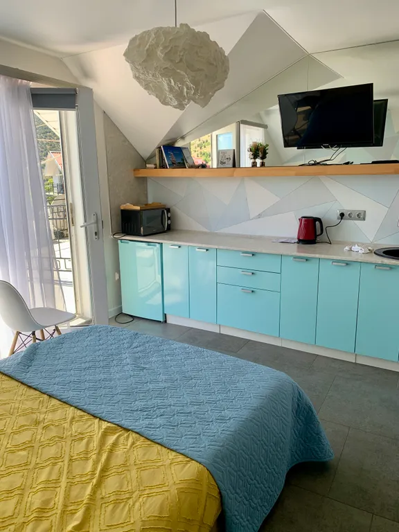 Апартамент с террасой и видом на море