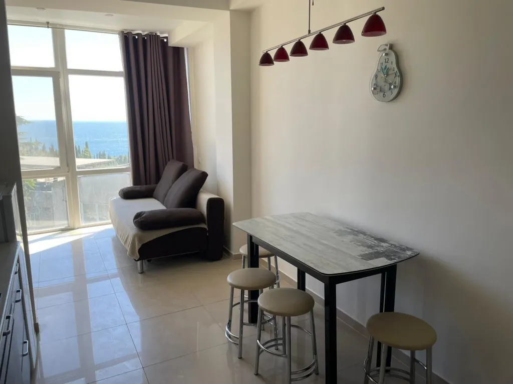 Апартаменты студия с видом на море